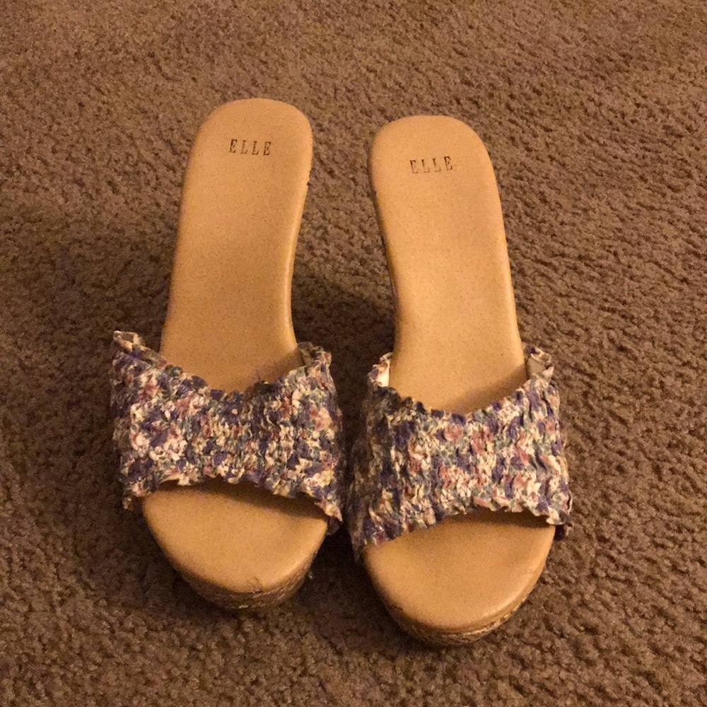 Selling because these do not fit.